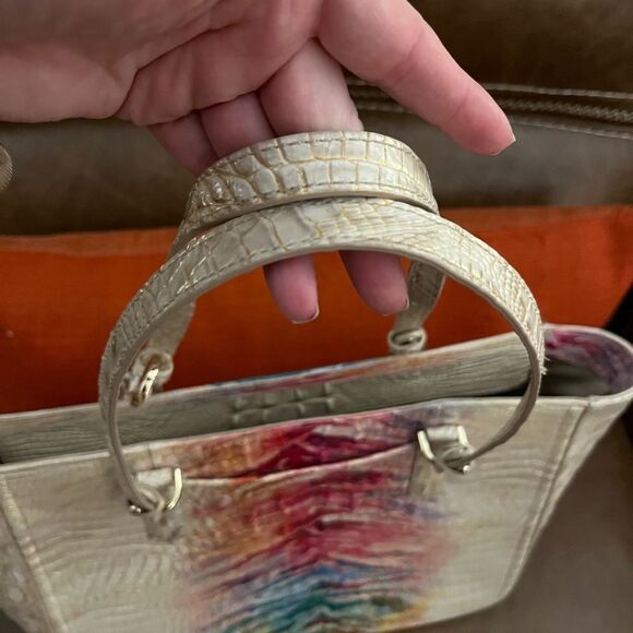 Brahmin Cream and Pink Tote Bag with Stylish Design - Picture 4 of 6